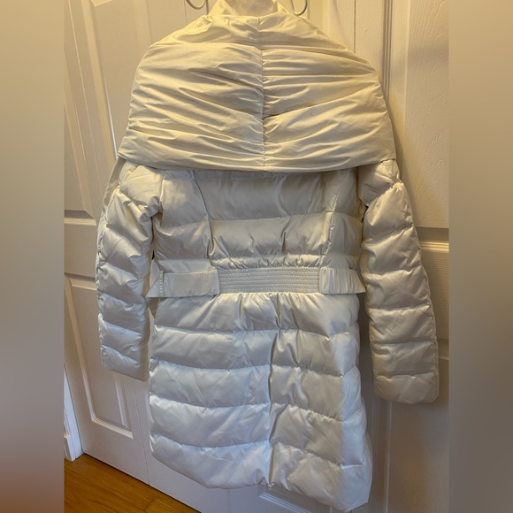 White Winter Down and feather filled coat ( with style) size small (8) - Picture 2 of 8